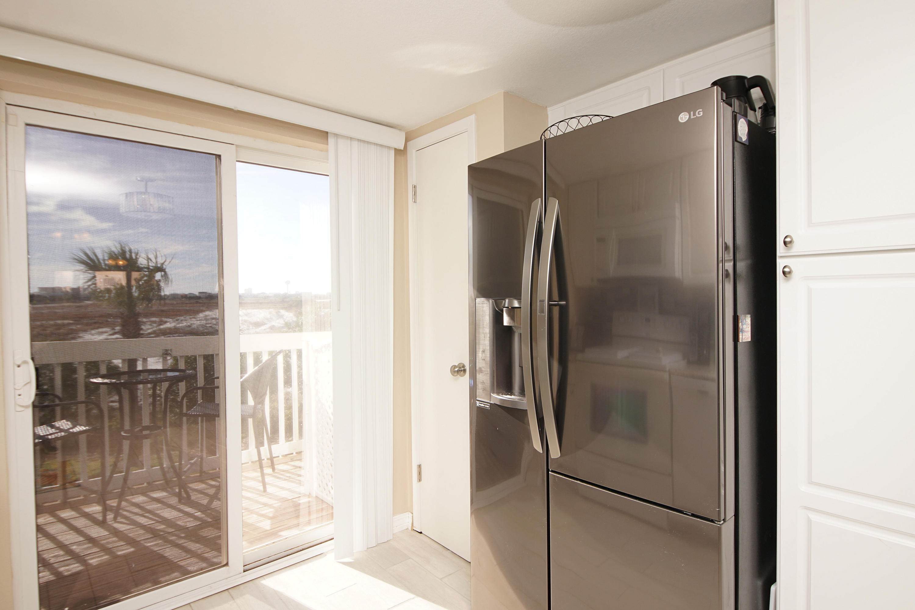 PARADISE POINT T/H - Residential