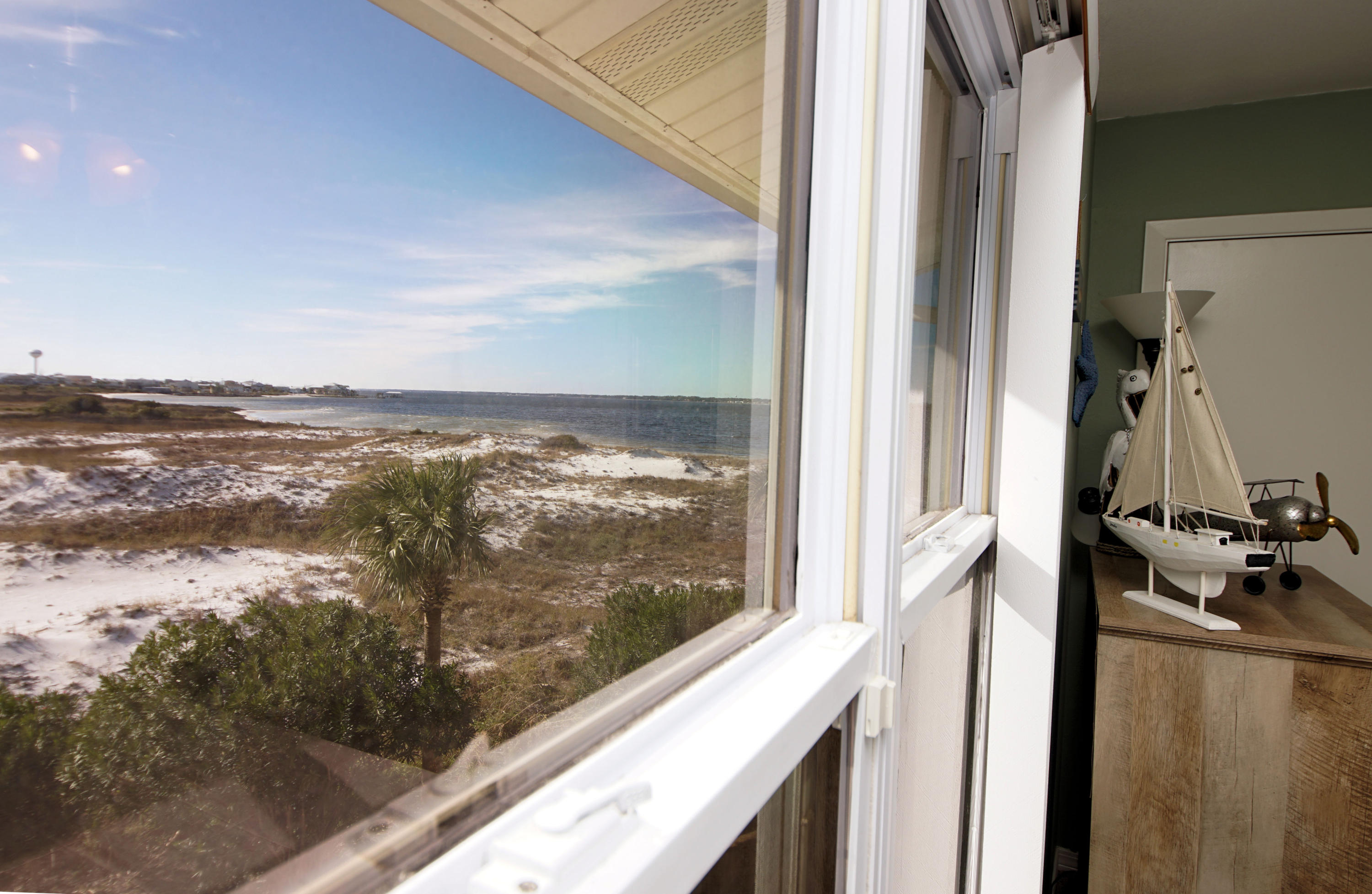 PARADISE POINT T/H - Residential