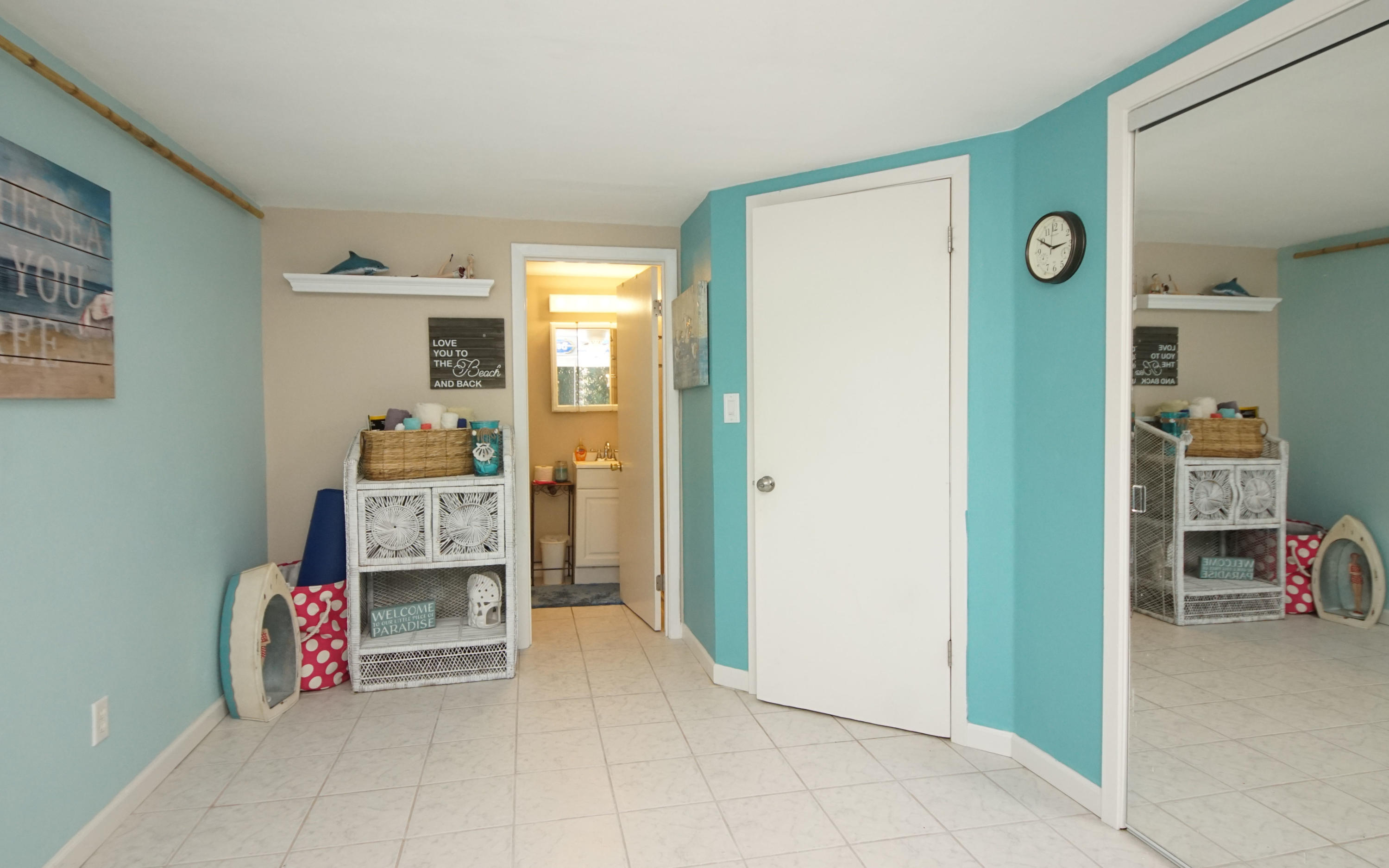 PARADISE POINT T/H - Residential