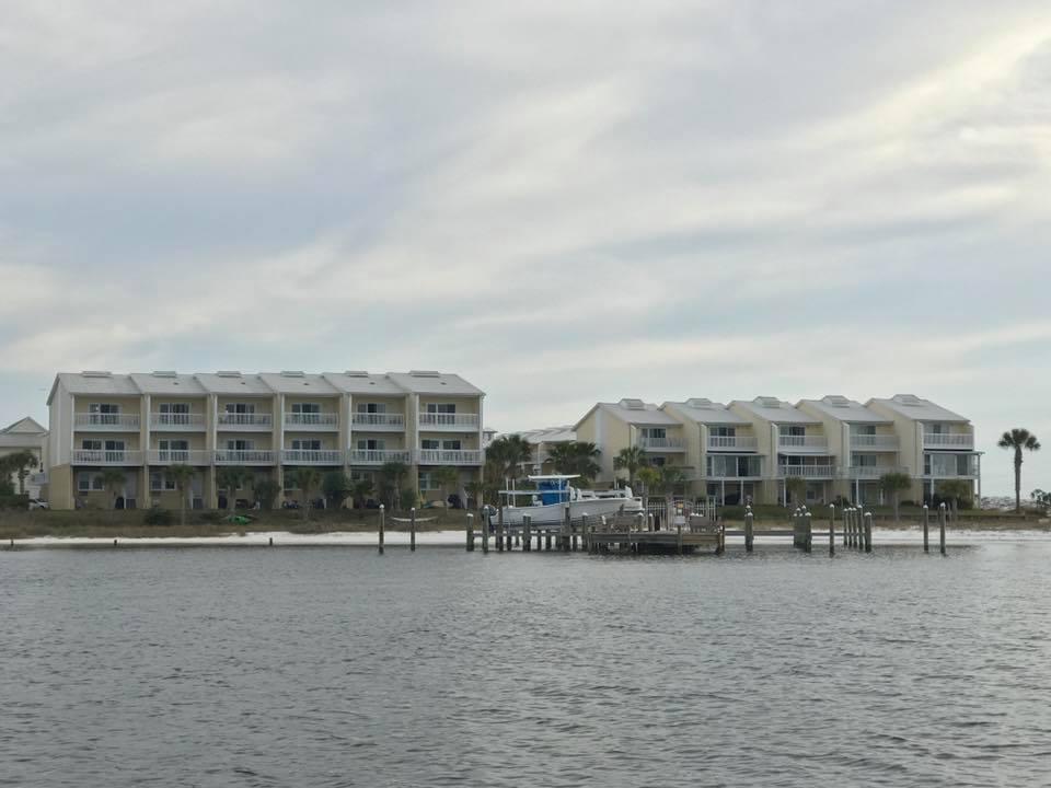 PARADISE POINT T/H - Residential