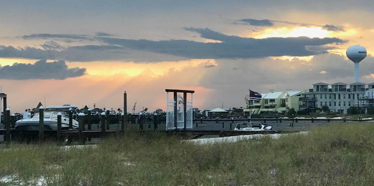 PARADISE POINT T/H - Residential