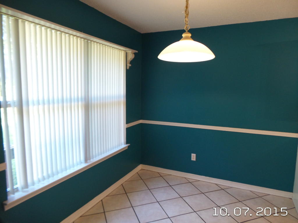 COUNTRYVIEW ESTATES 8TH ADDN - Residential Lease