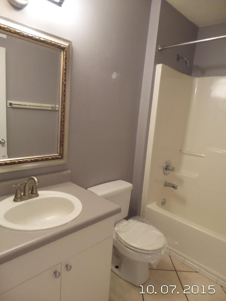 COUNTRYVIEW ESTATES 8TH ADDN - Residential Lease