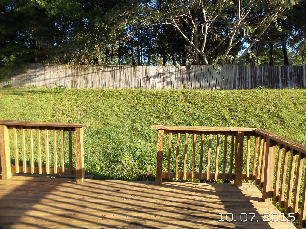 COUNTRYVIEW ESTATES 8TH ADDN - Residential Lease