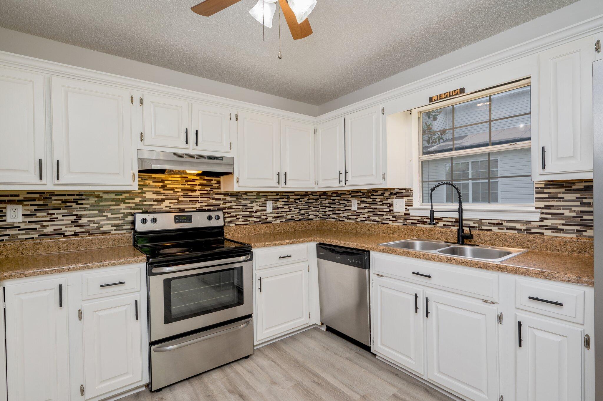 LANTERN RIDGE S/D PH 2 - Residential