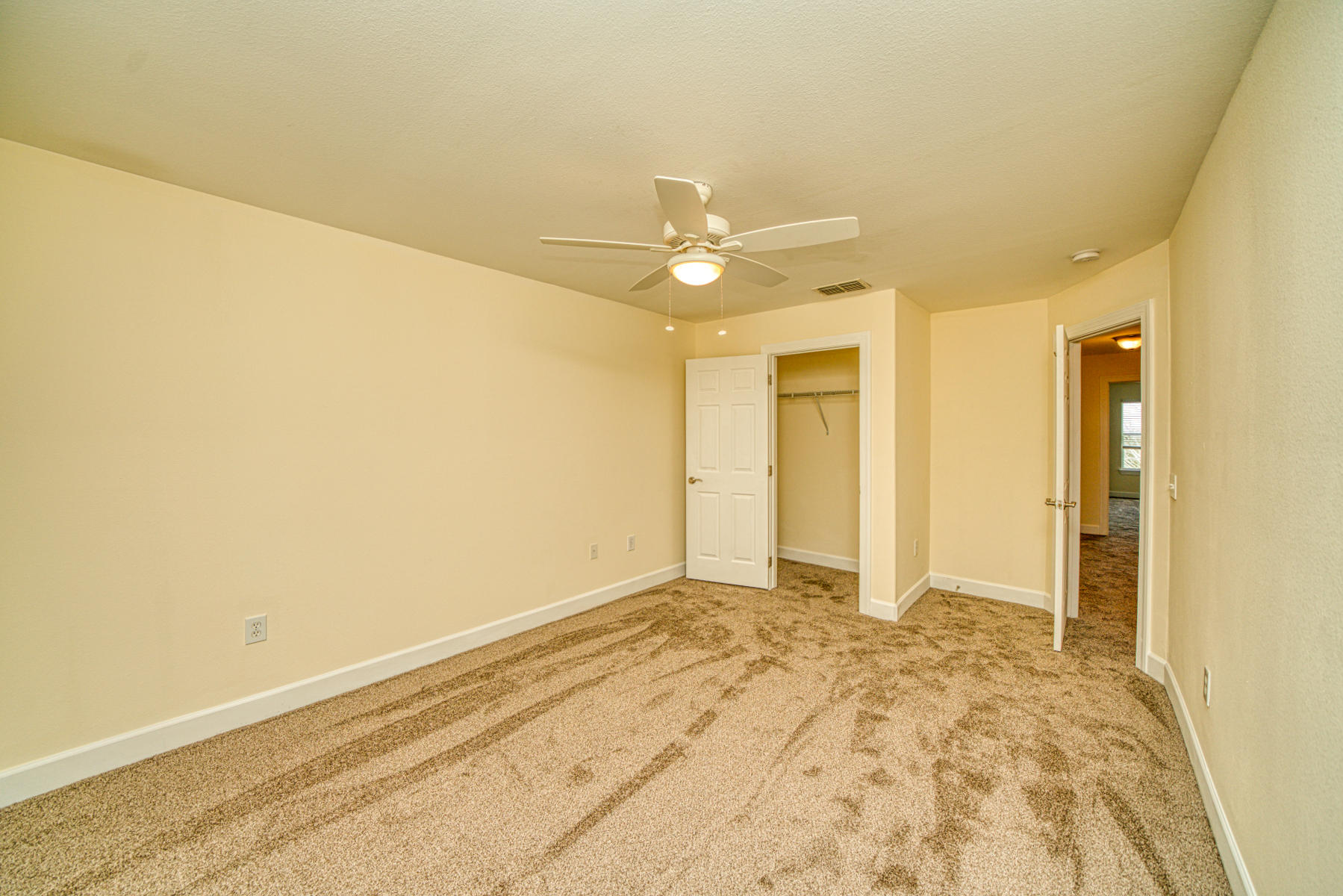 EAGLE BAY - Residential