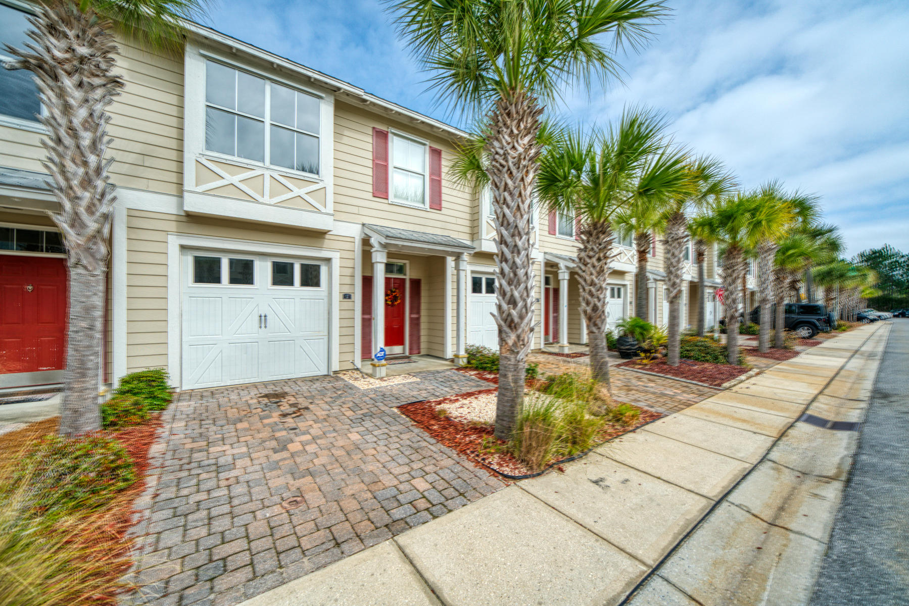 EAGLE BAY - Residential