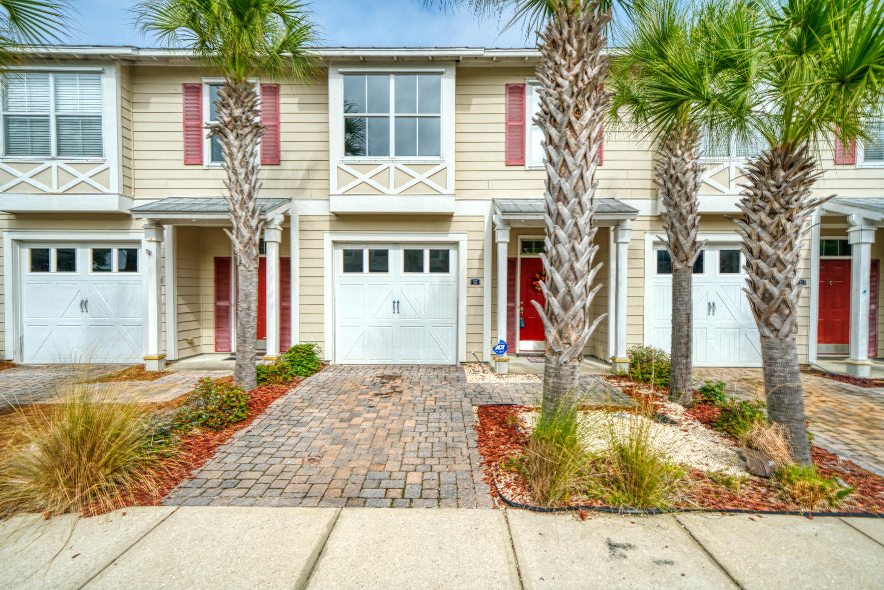 EAGLE BAY - Residential