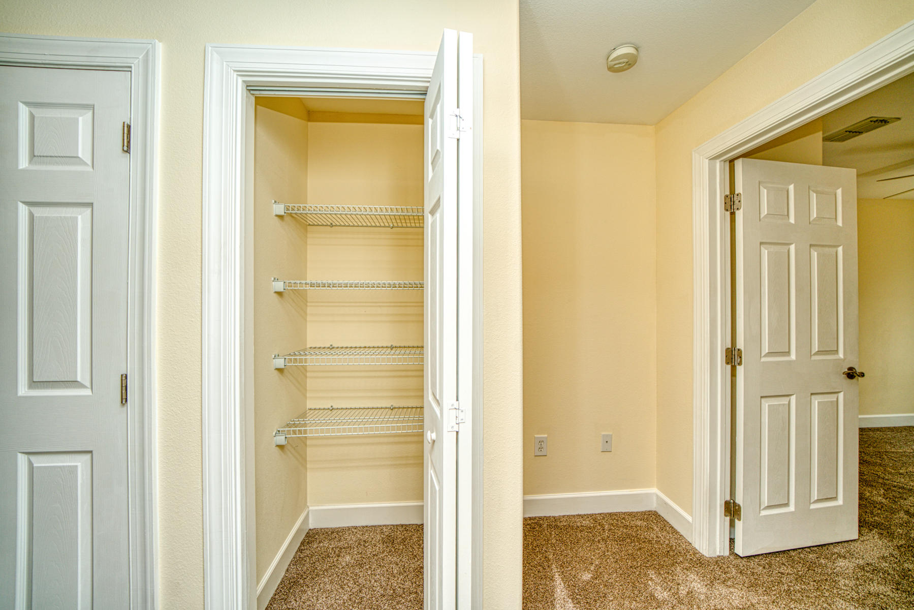 EAGLE BAY - Residential