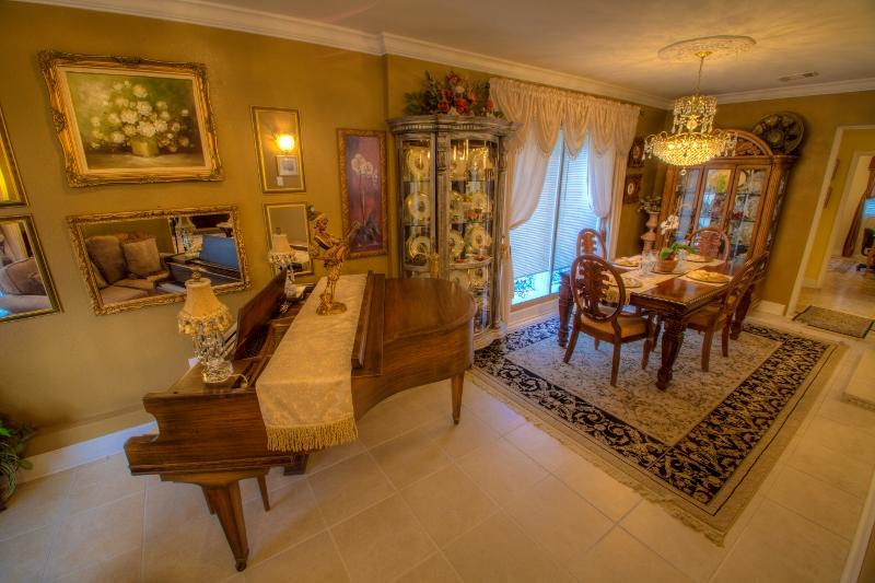 PINECREST HILLS - Residential