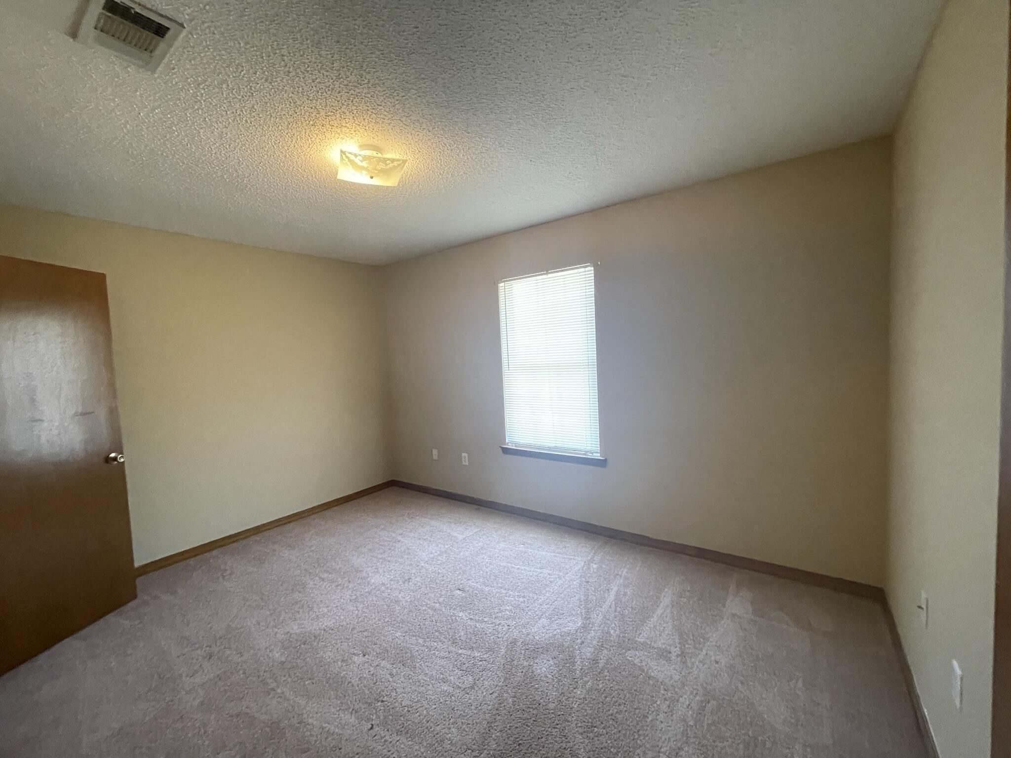 EDNEYS 2ND ADDN - Residential Lease