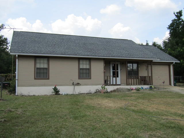 Nice 3 bedroom 2 bath house in a country setting, plus a 48' x 24' metal building with power.