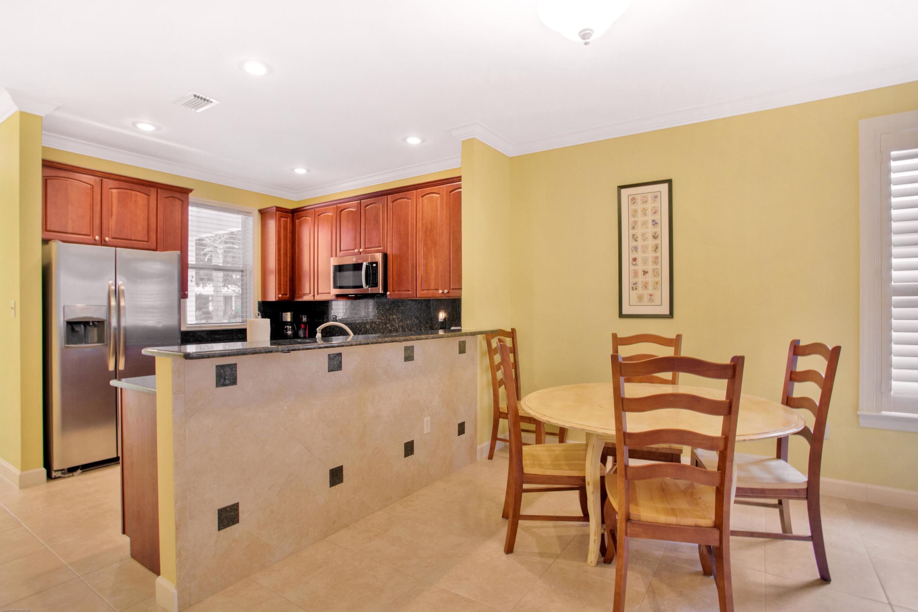 CRYSTAL LAKE AT SANDESTIN - Residential