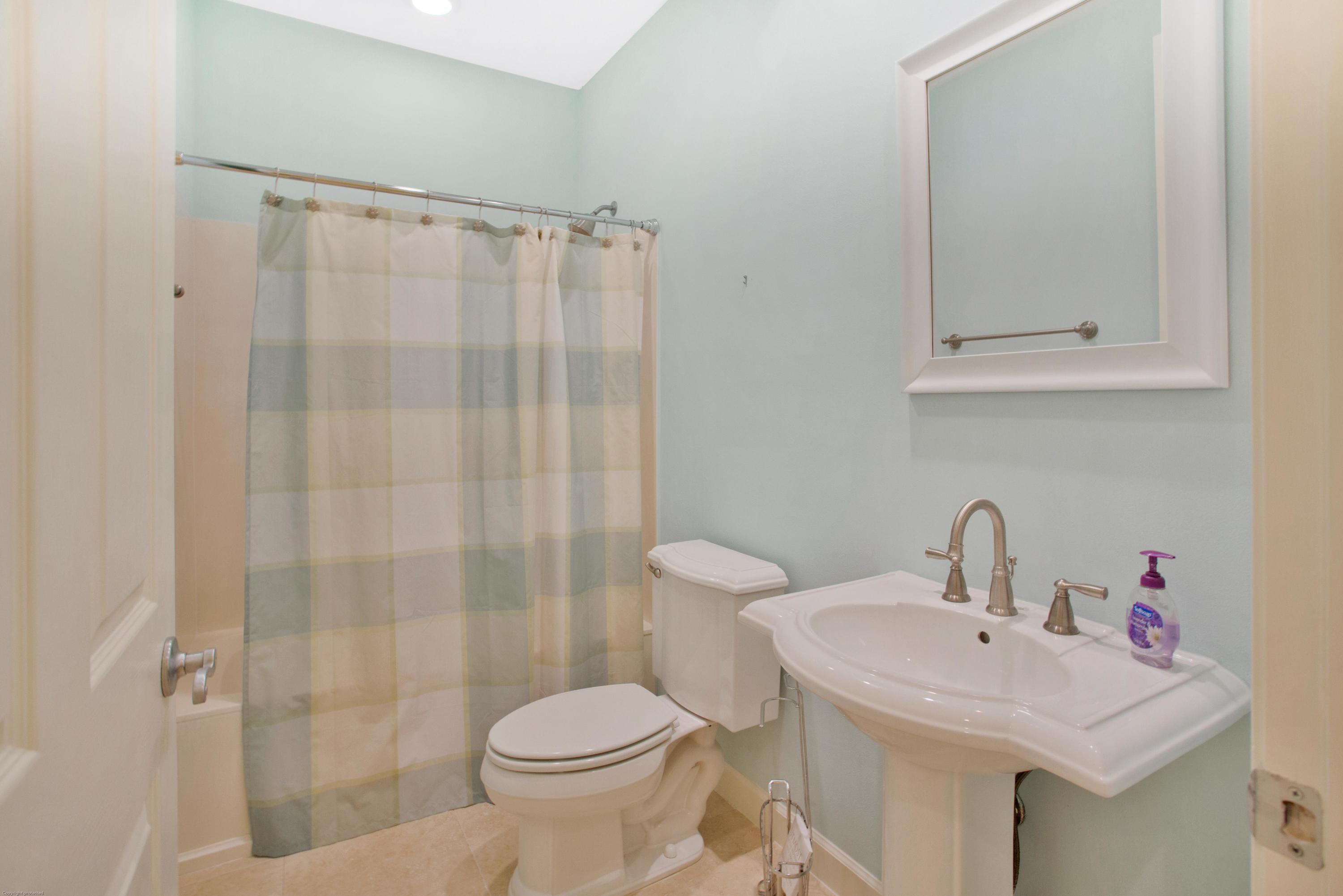 CRYSTAL LAKE AT SANDESTIN - Residential