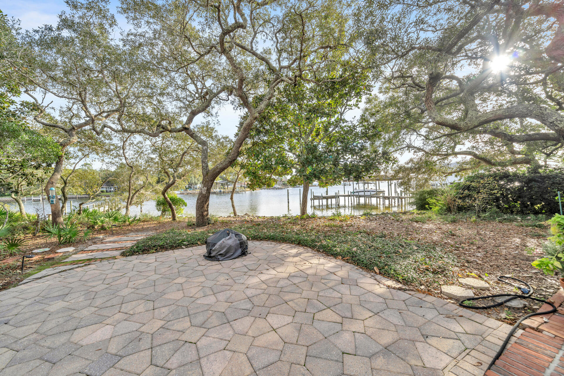 VALPARAISO PINECREST 6 - Residential