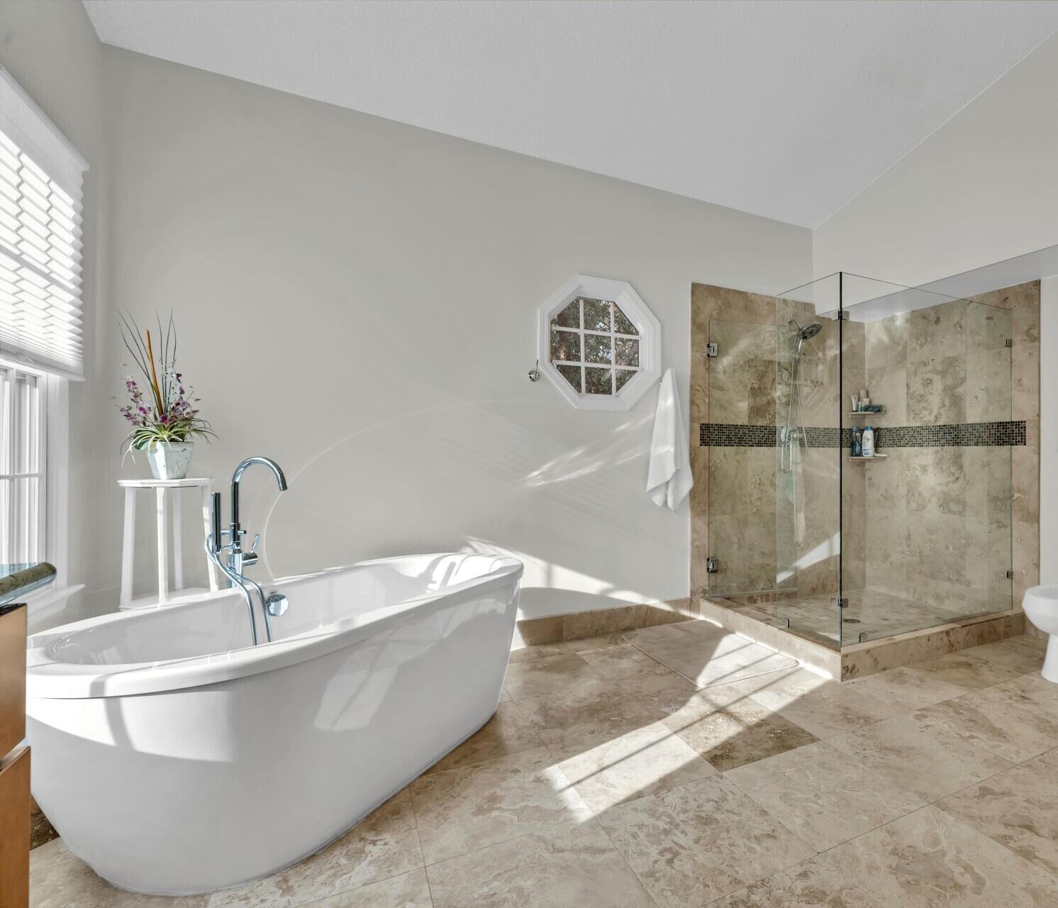 VALPARAISO PINECREST 6 - Residential