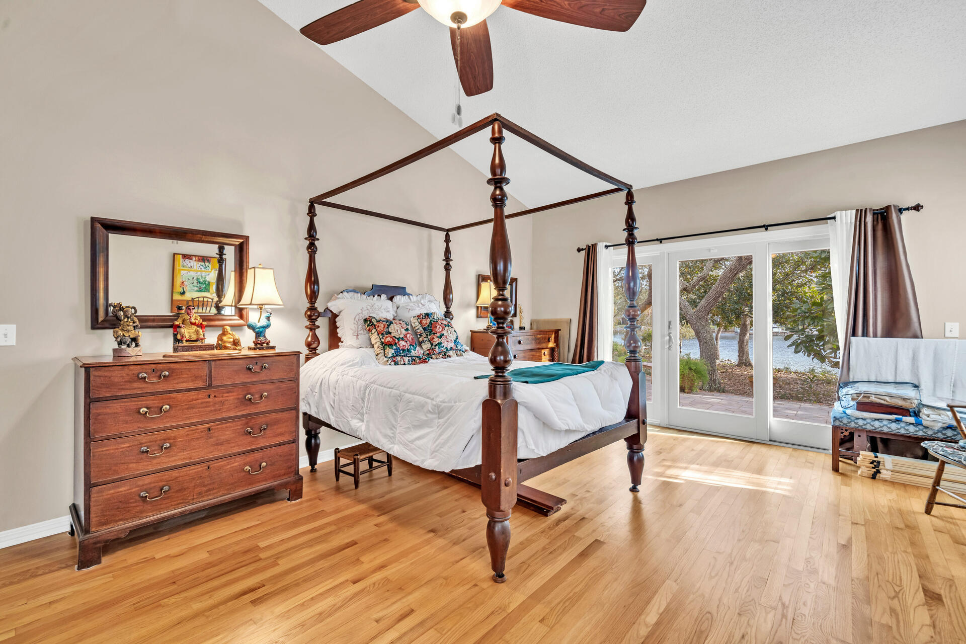 VALPARAISO PINECREST 6 - Residential