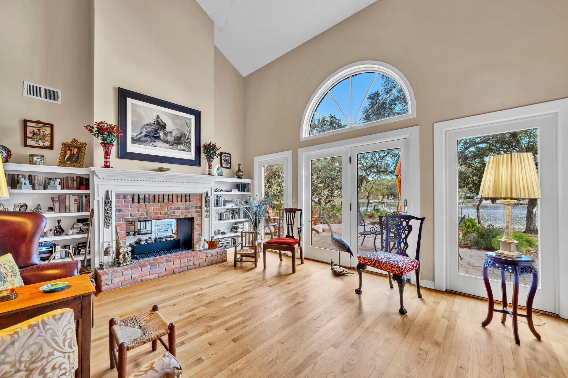 VALPARAISO PINECREST 6 - Residential