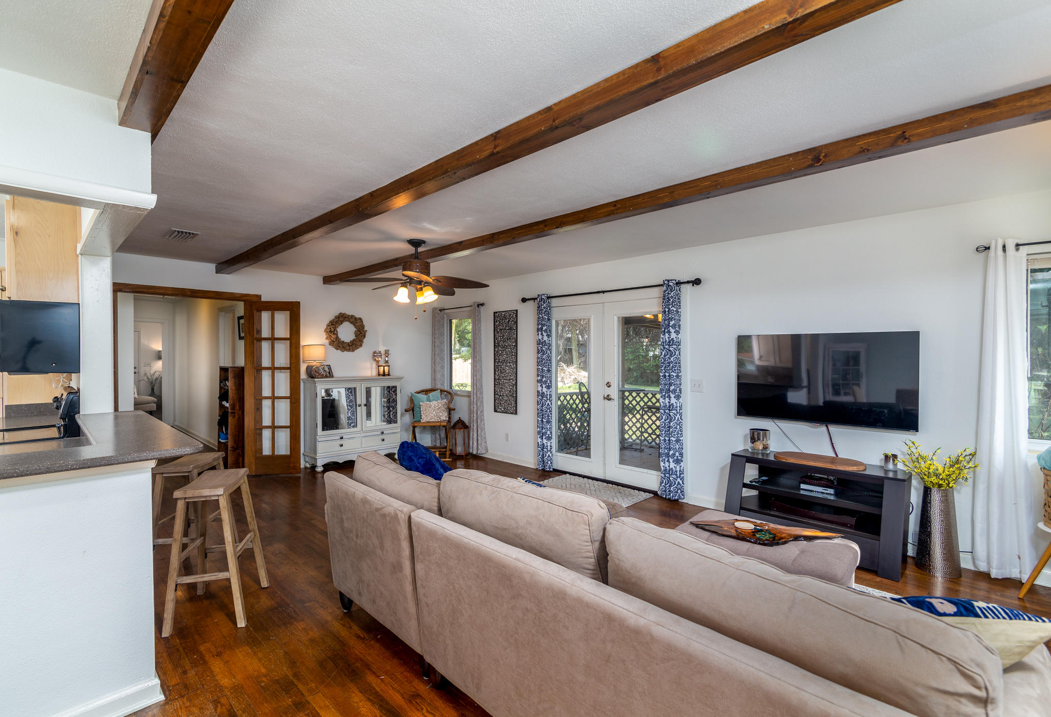 LAKEVIEW - Residential