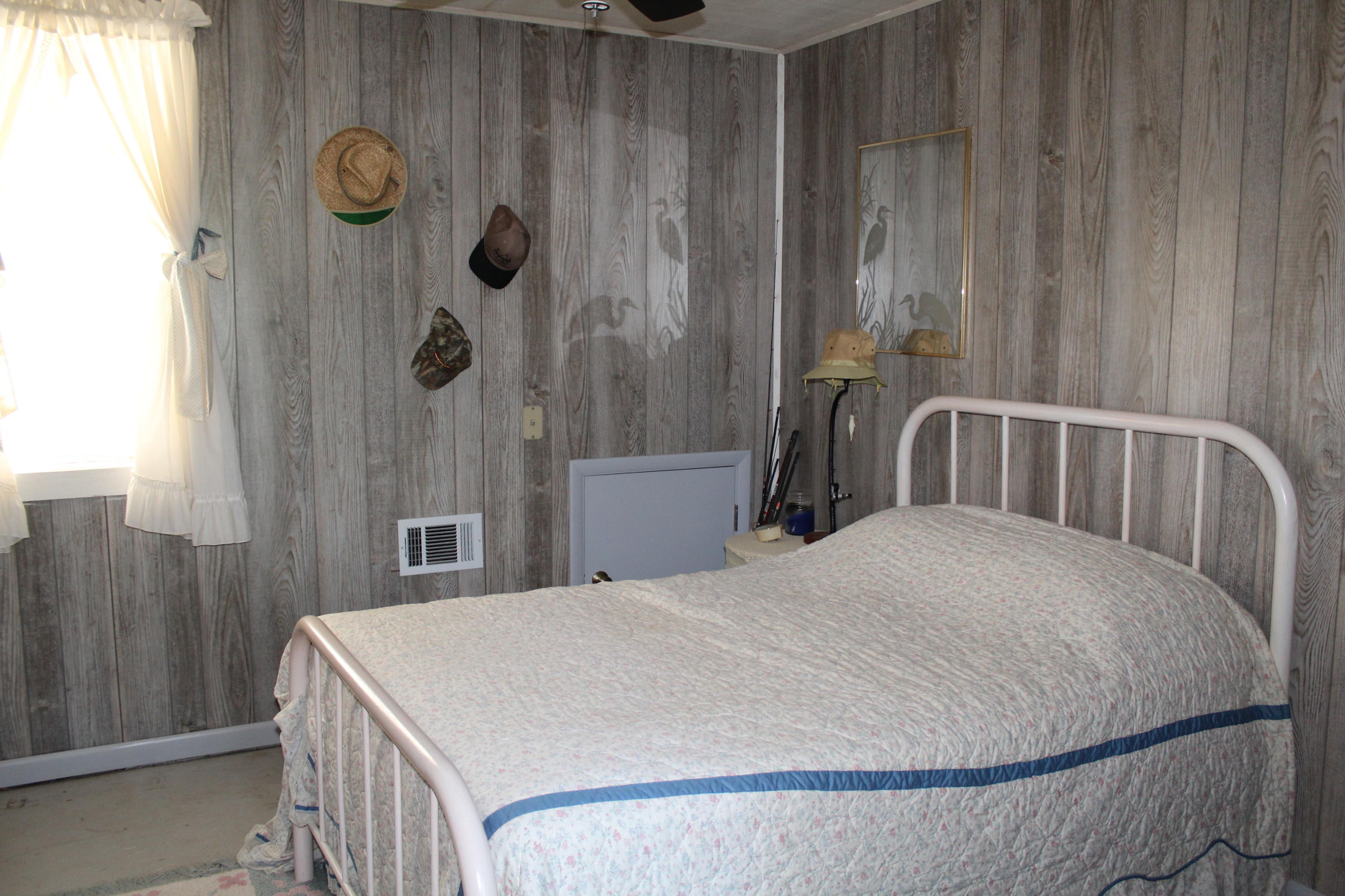 ROOKS BLUFF UNREC - Residential