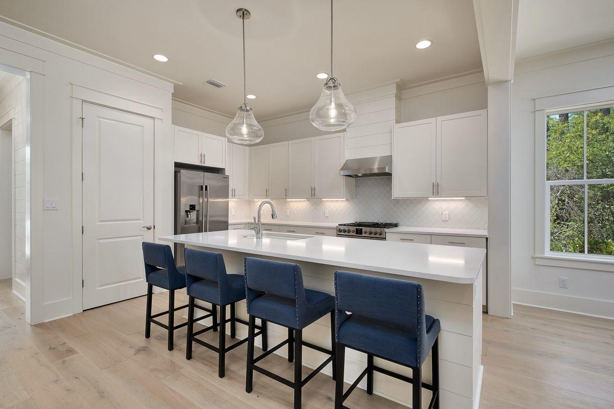 TREETOP VILLAGE - Residential