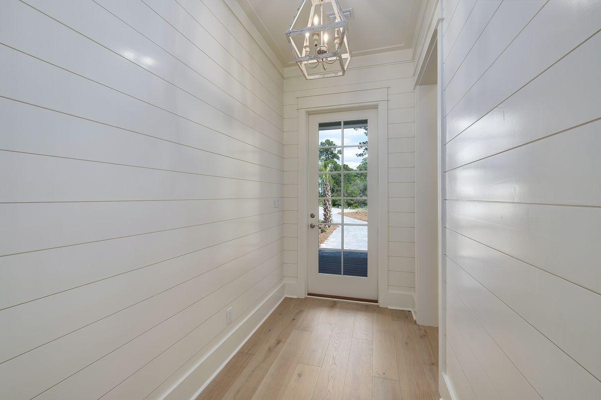 TREETOP VILLAGE - Residential