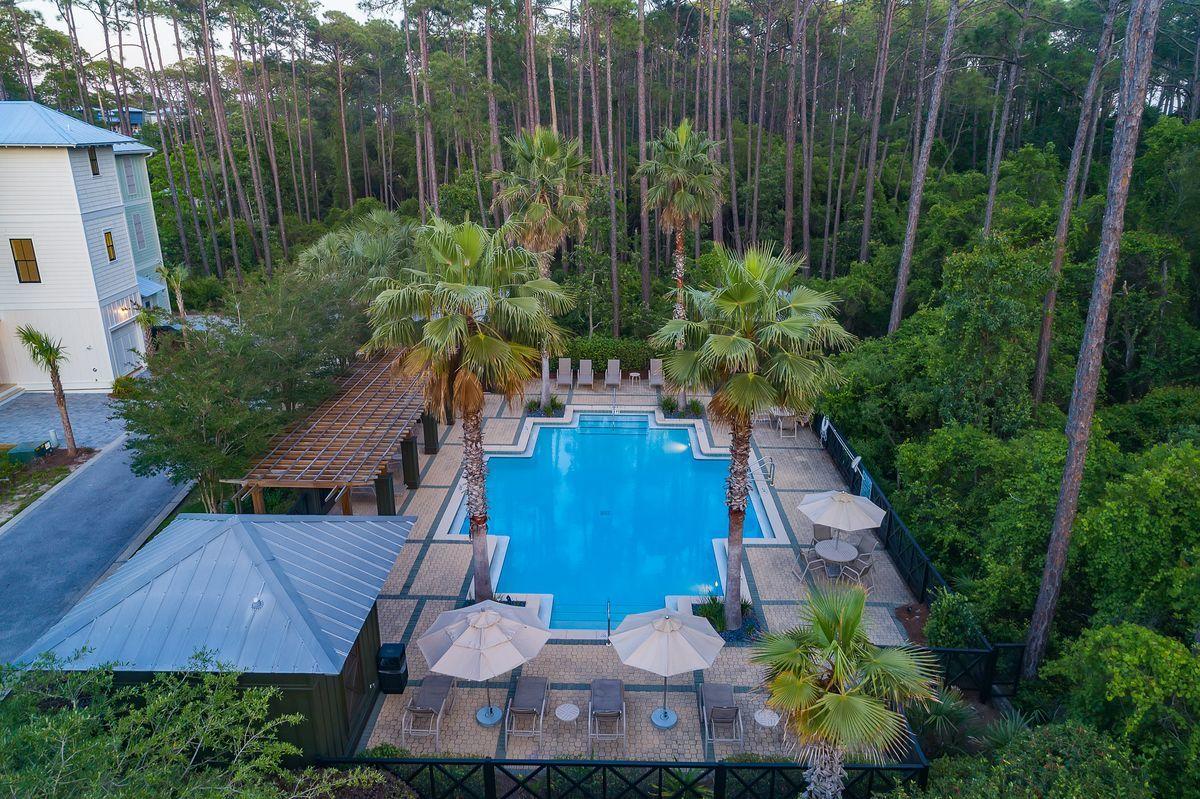 TREETOP VILLAGE - Residential