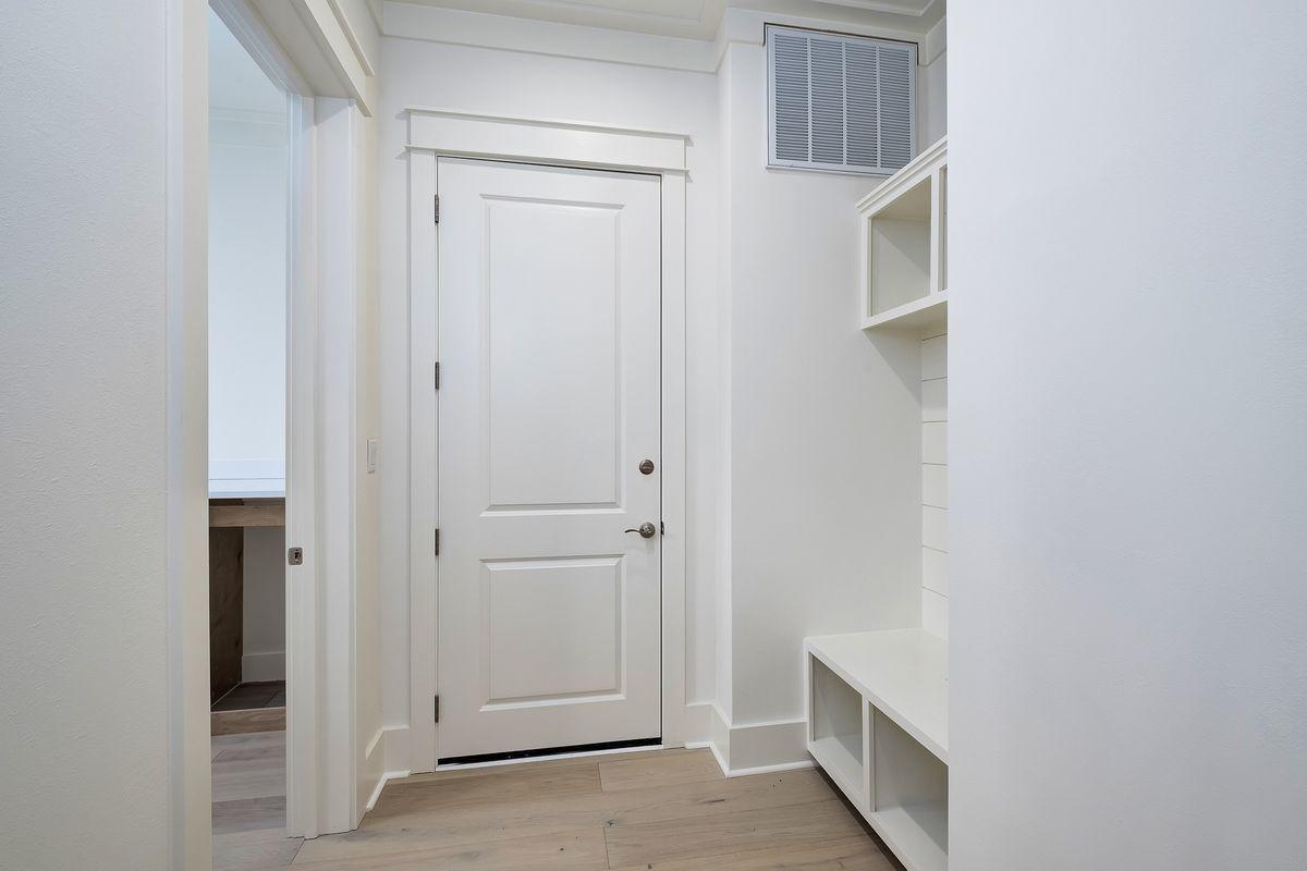 TREETOP VILLAGE - Residential