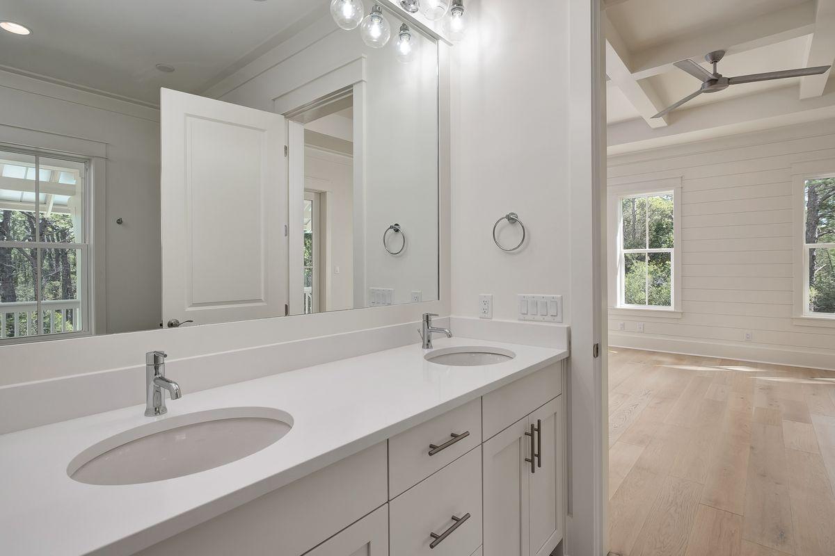 TREETOP VILLAGE - Residential