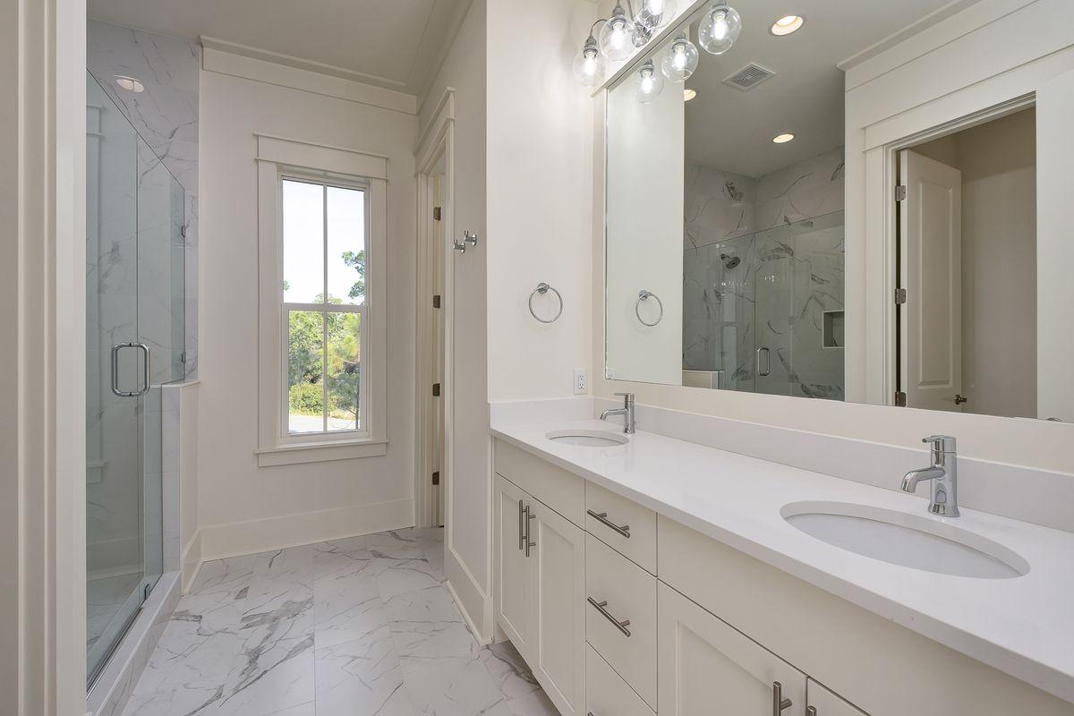 TREETOP VILLAGE - Residential