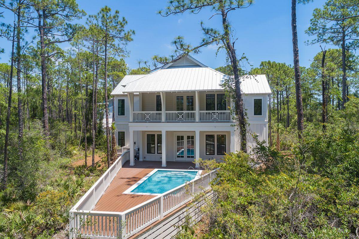 TREETOP VILLAGE - Residential