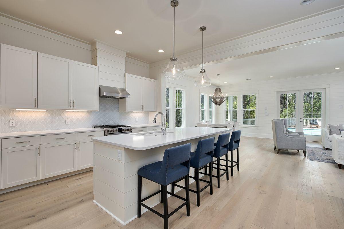 TREETOP VILLAGE - Residential