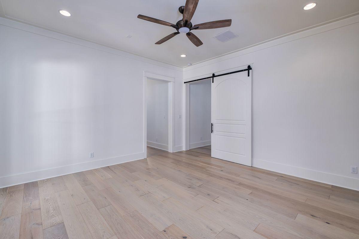 TREETOP VILLAGE - Residential