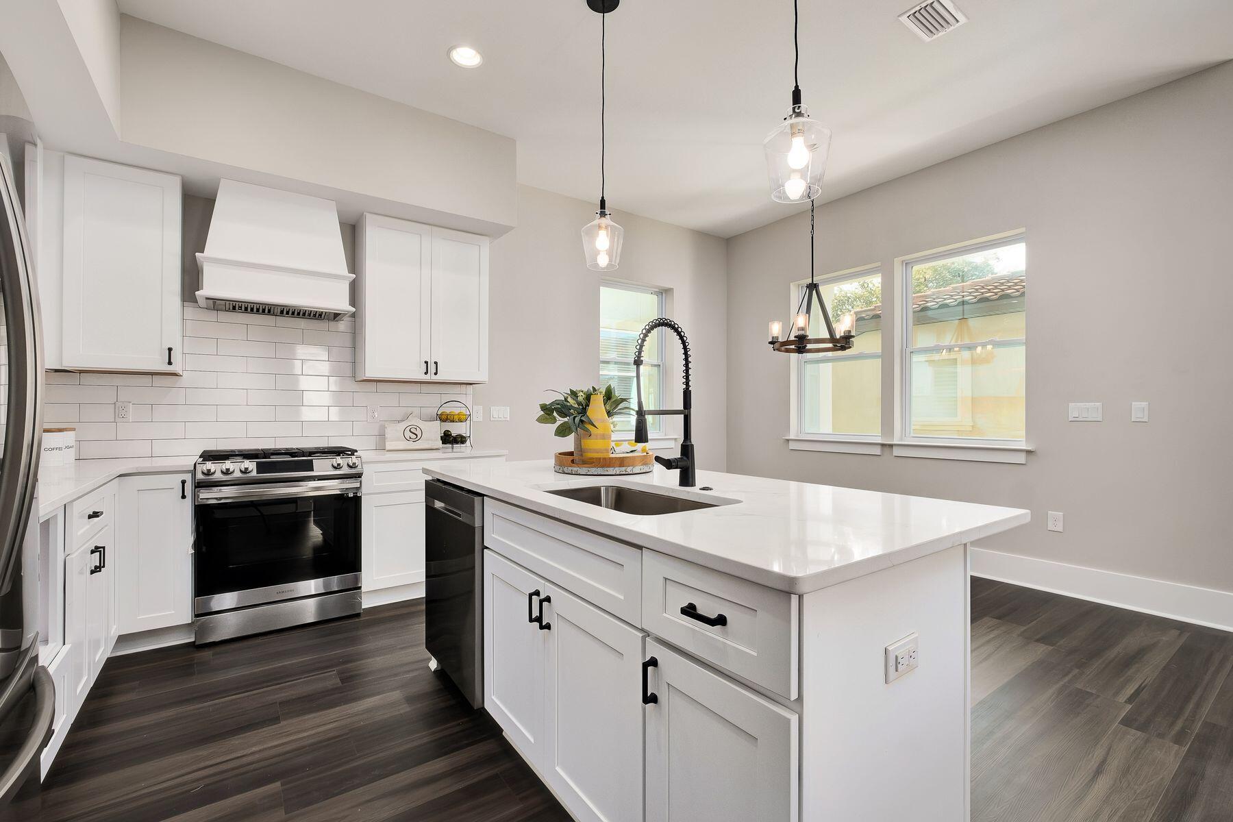 CALUSA BAY S/D - Residential