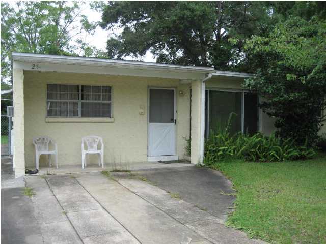 Nice size home centrally located in FWB. Living room, Den, Eat in kitchen, florida room and large back yard Main part of home had roof replaced in 2014.Has insulated windows, dishwasher replaced in 2013, new heat & air in 2011 has 10 year warranty on partstransferable termite bond with Bryan Pest Control