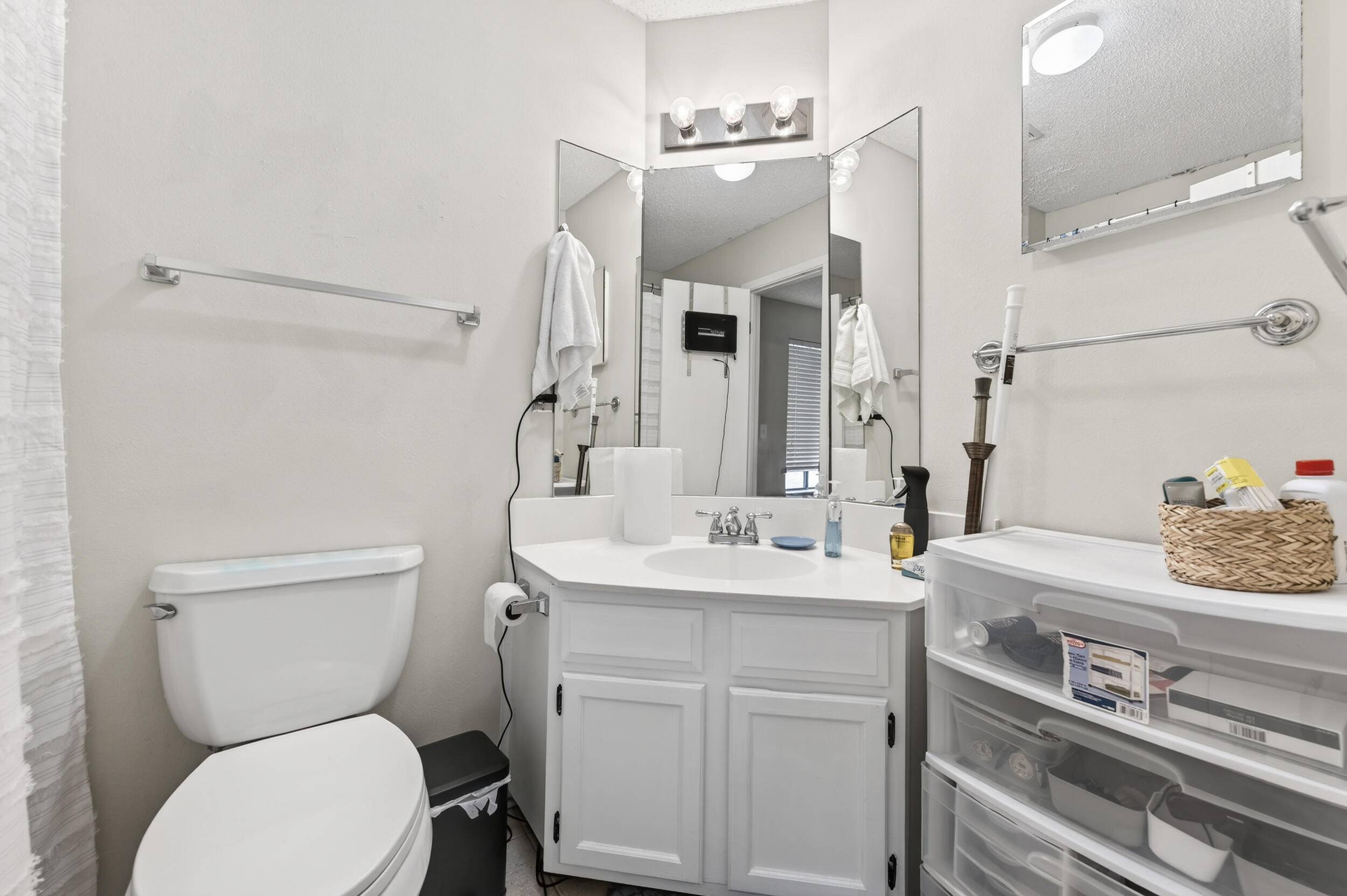 GARDEN OAKS CONDO - Residential