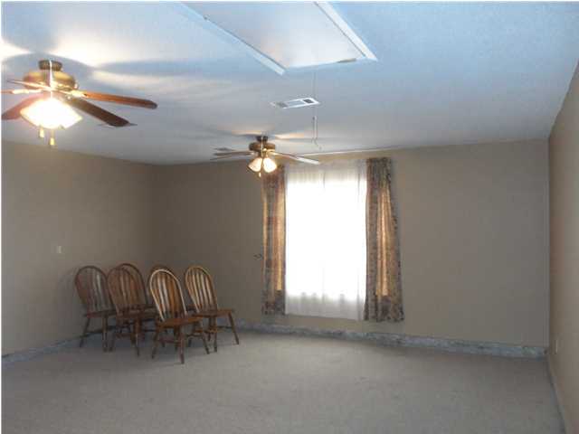 SADDLE CREEK - Residential Lease