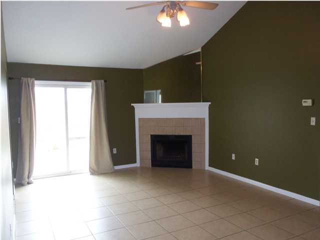 SADDLE CREEK - Residential Lease