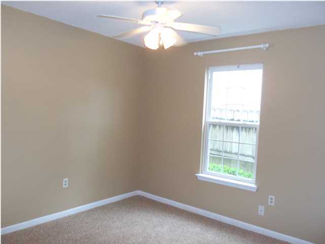 SADDLE CREEK - Residential Lease