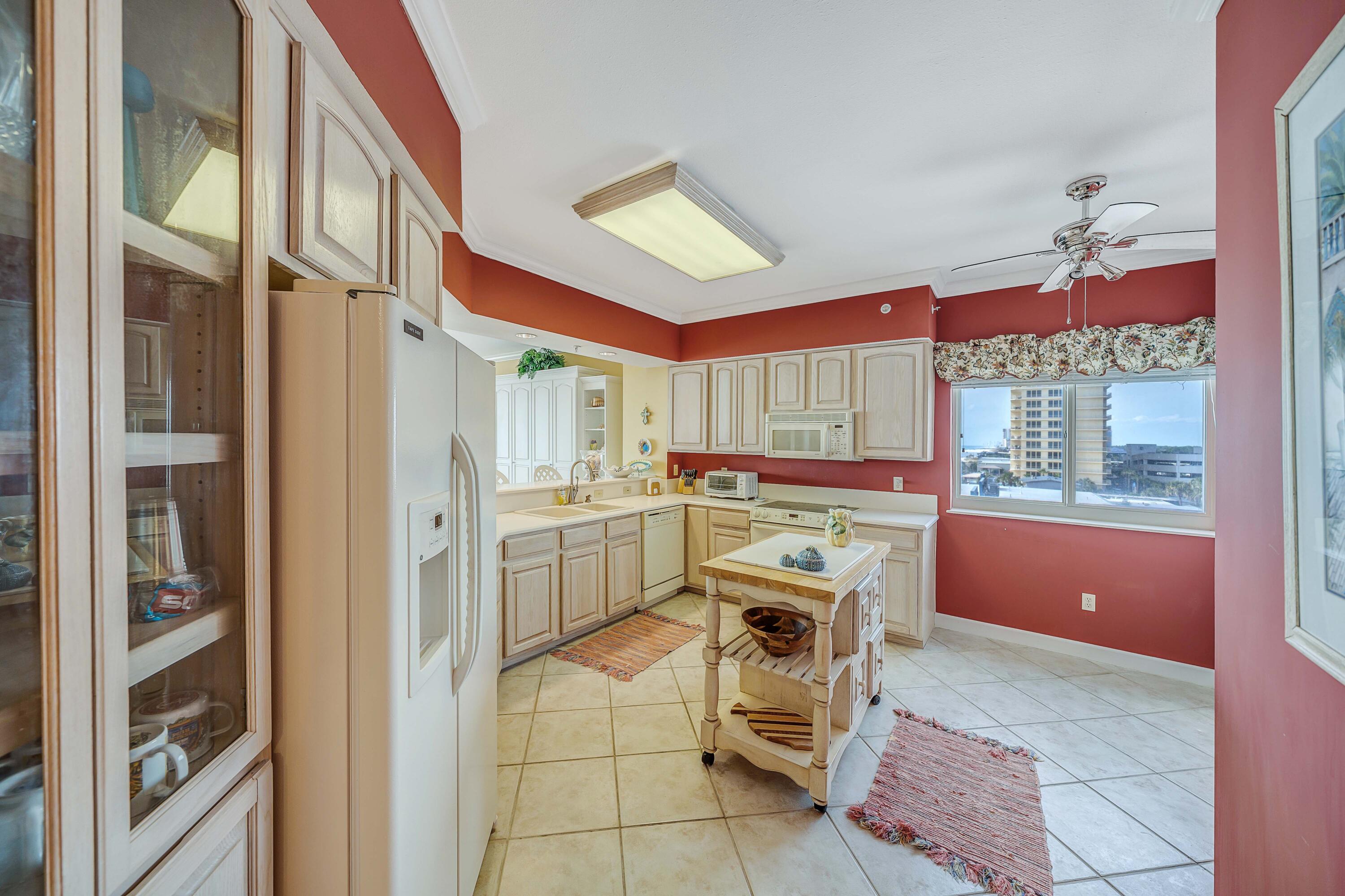 Grande Surf - Residential