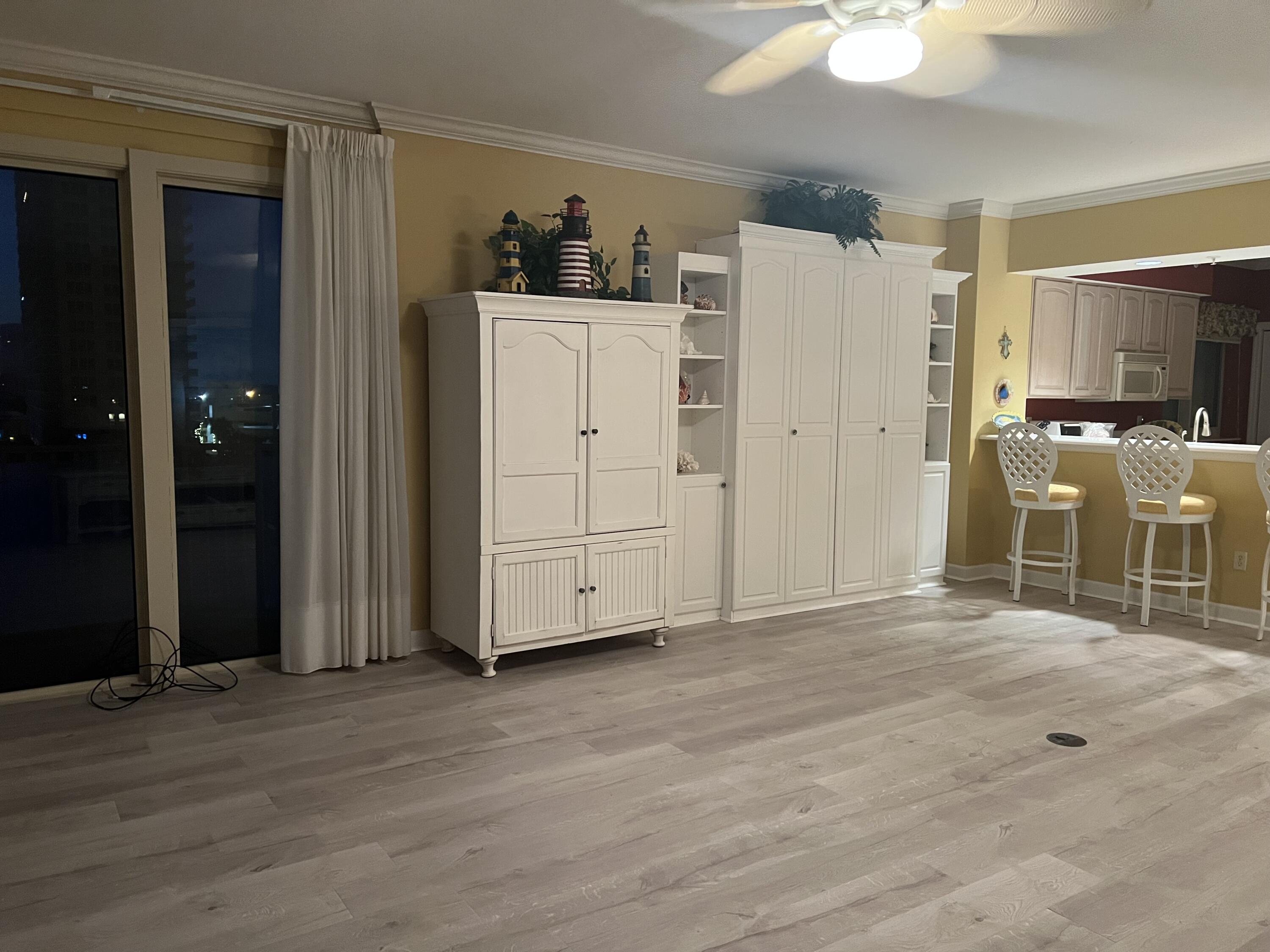 Grande Surf - Residential