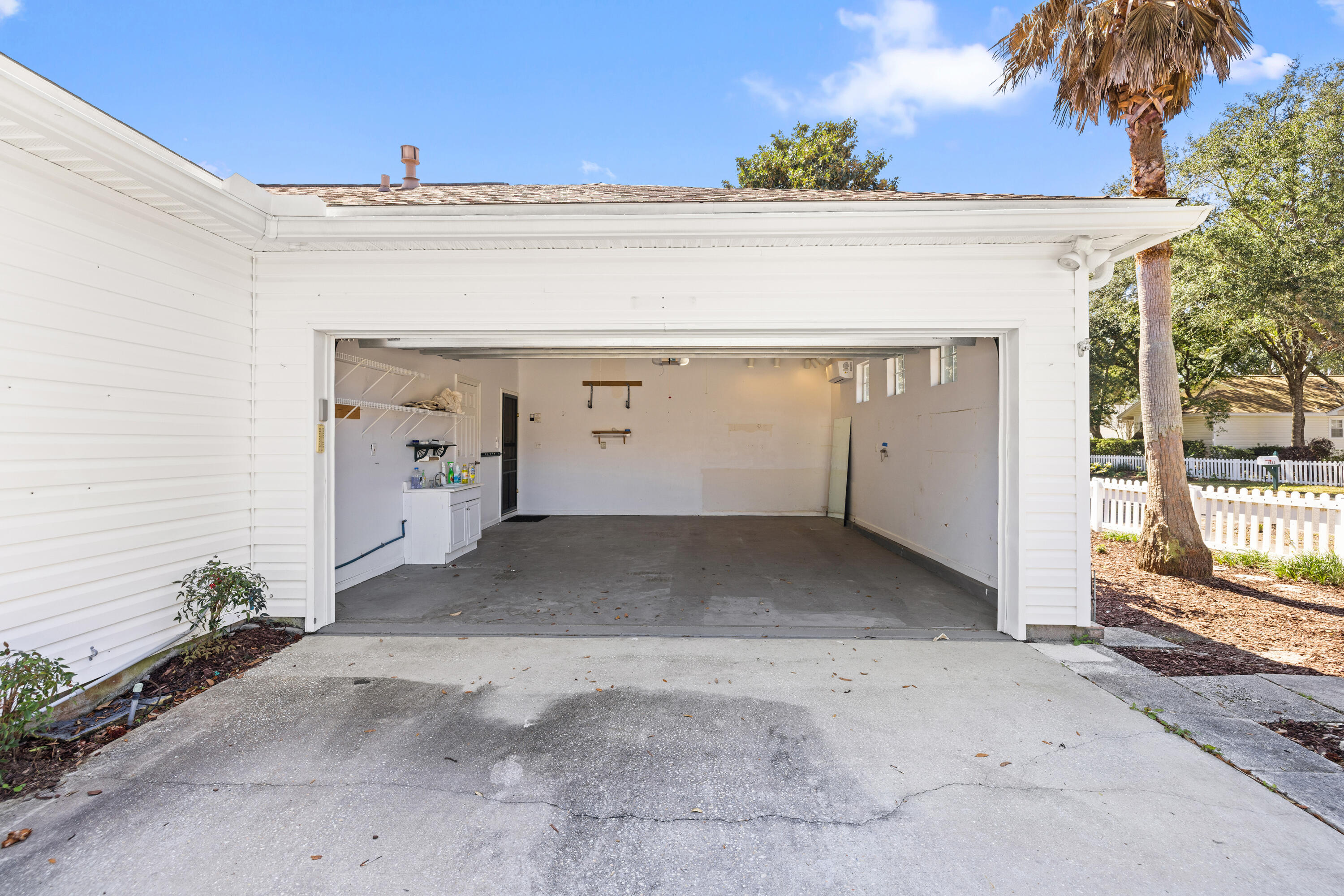 MAGNOLIA PLANTATION AT BLUEWATER BAY - Residential