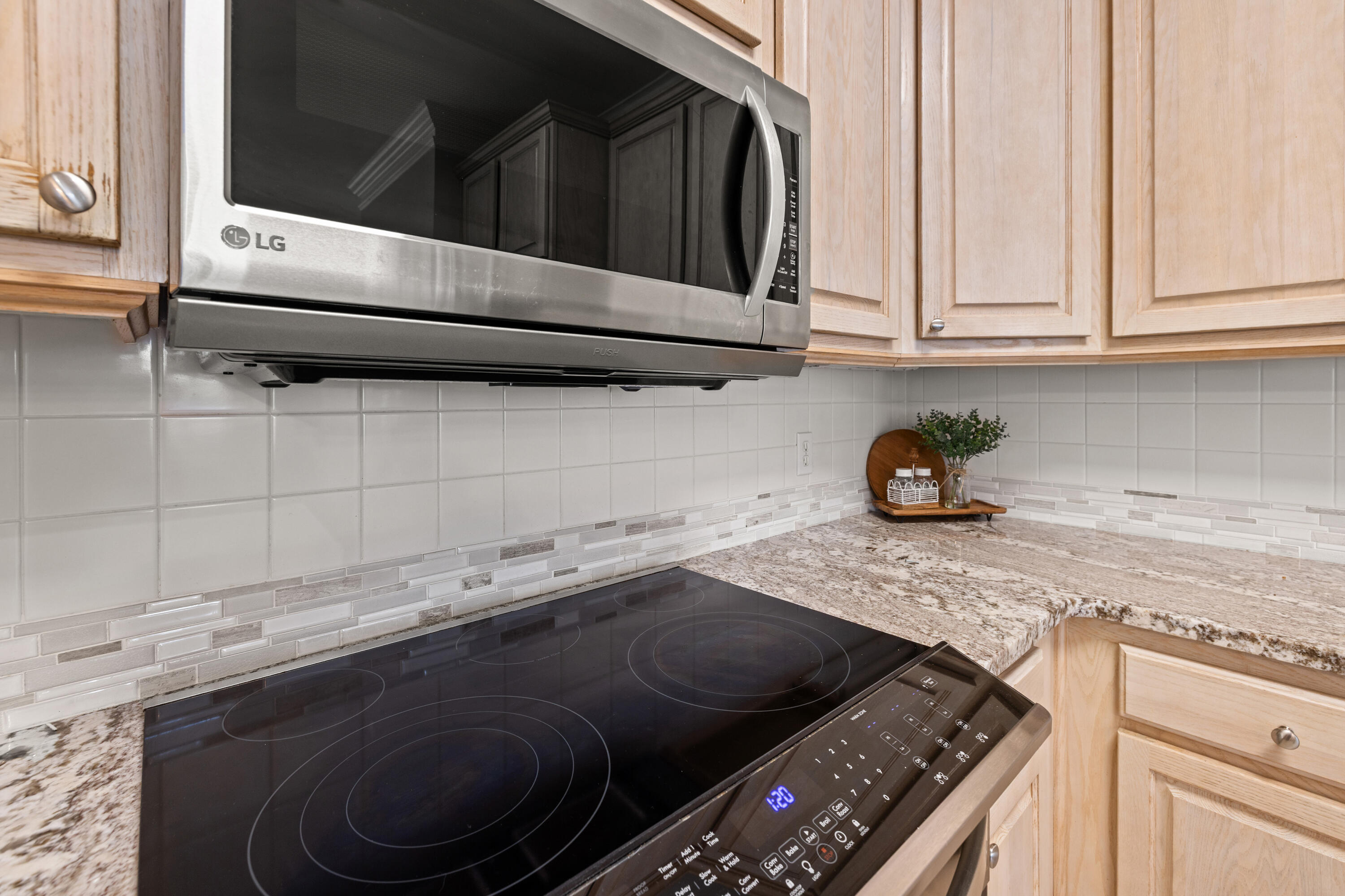 MAGNOLIA PLANTATION AT BLUEWATER BAY - Residential