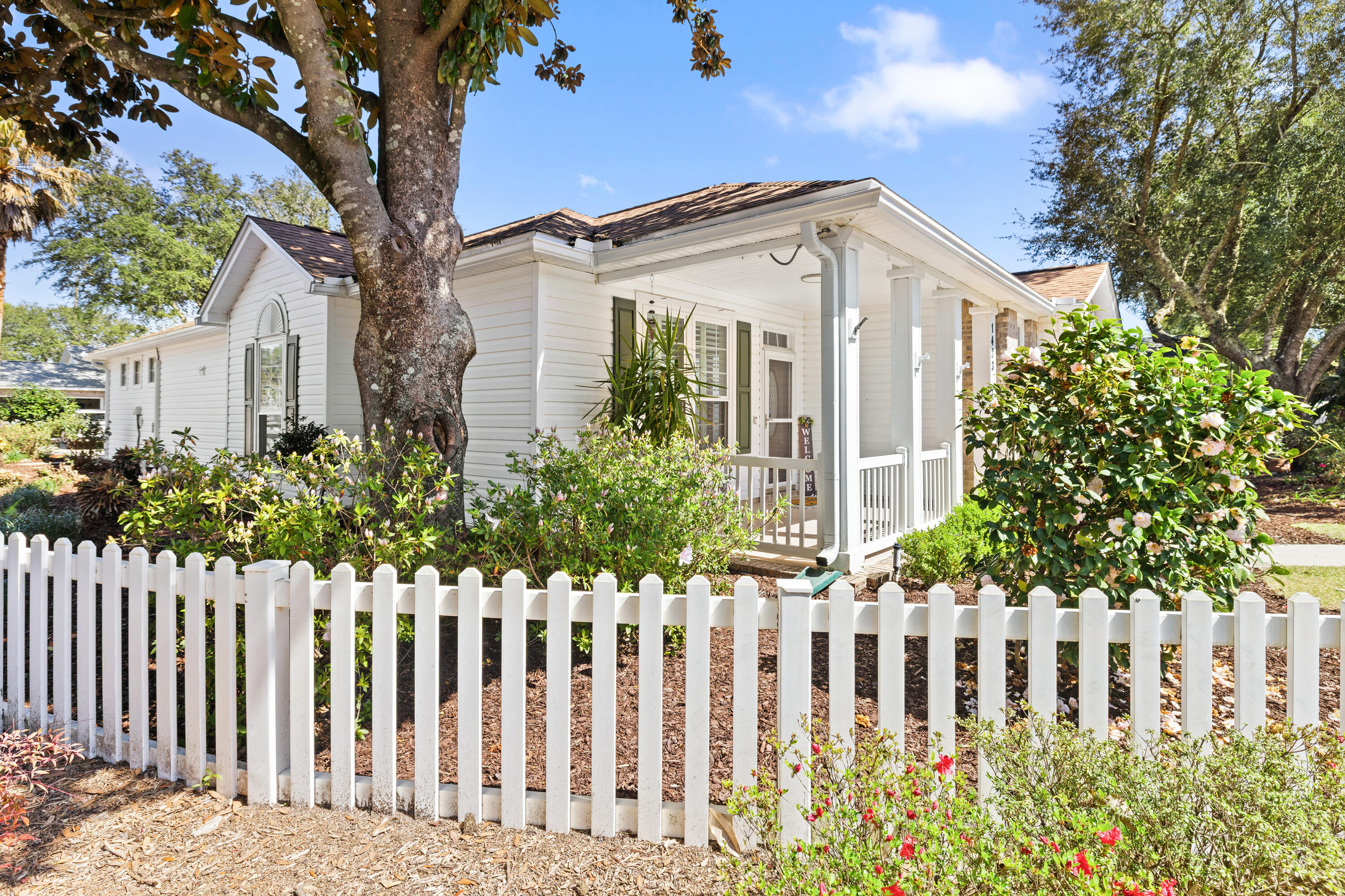 MAGNOLIA PLANTATION AT BLUEWATER BAY - Residential