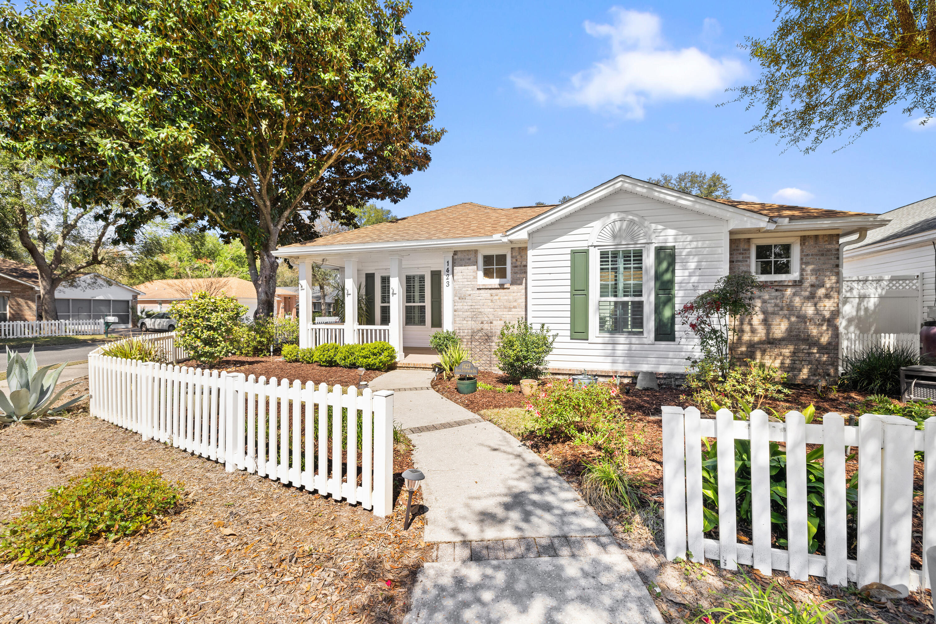 MAGNOLIA PLANTATION AT BLUEWATER BAY - Residential