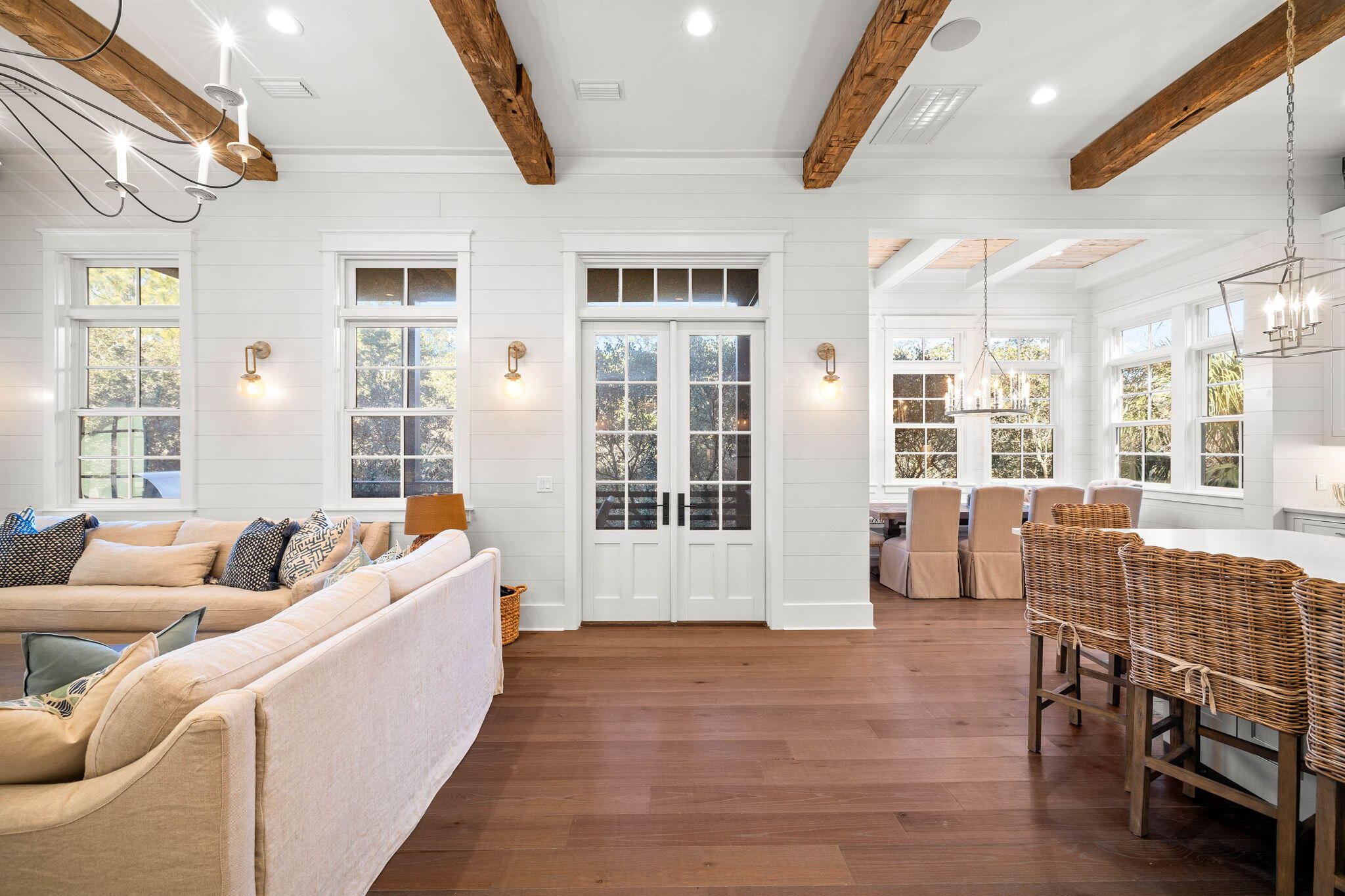 RETREAT THE - Residential