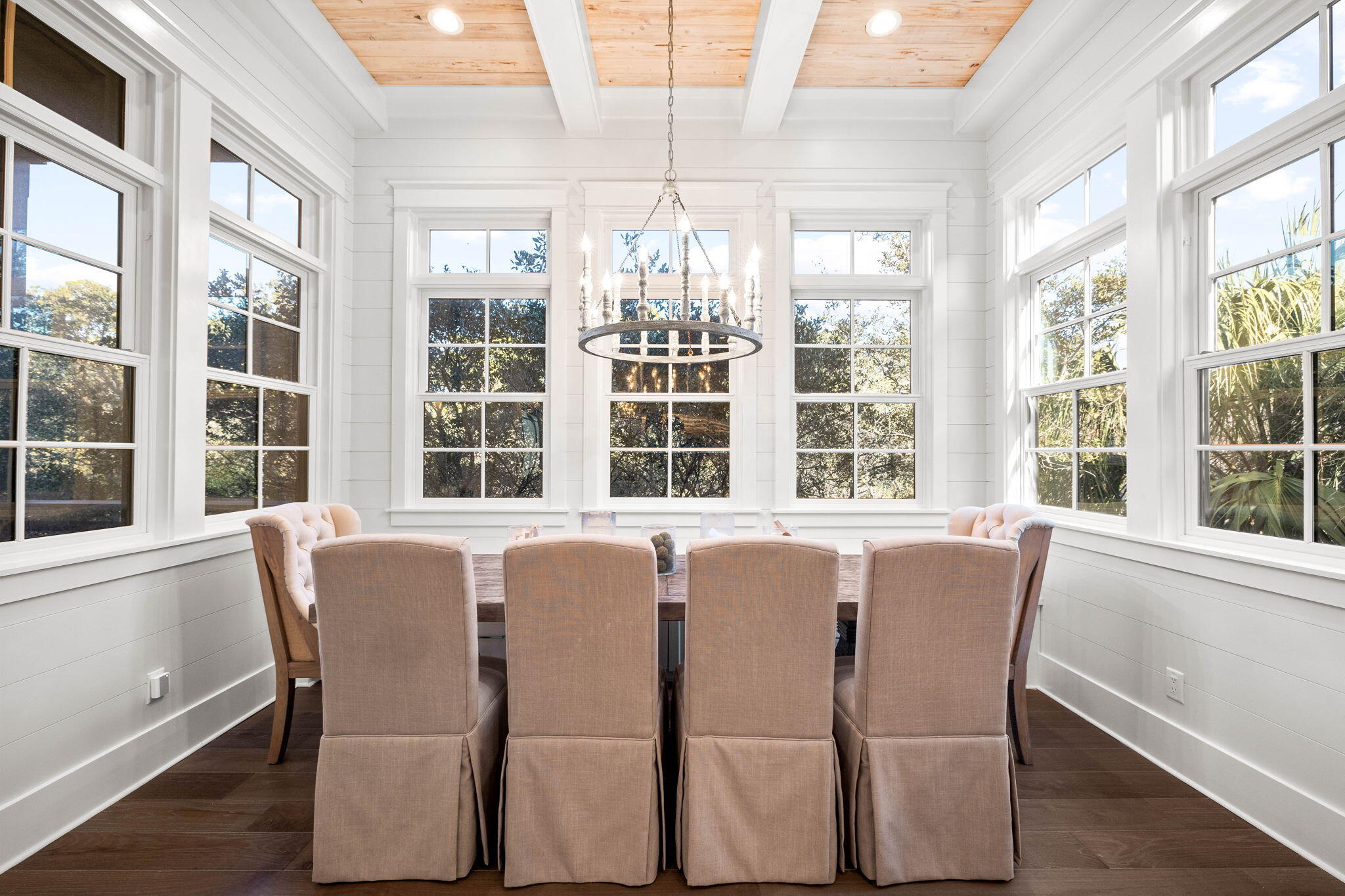 RETREAT THE - Residential