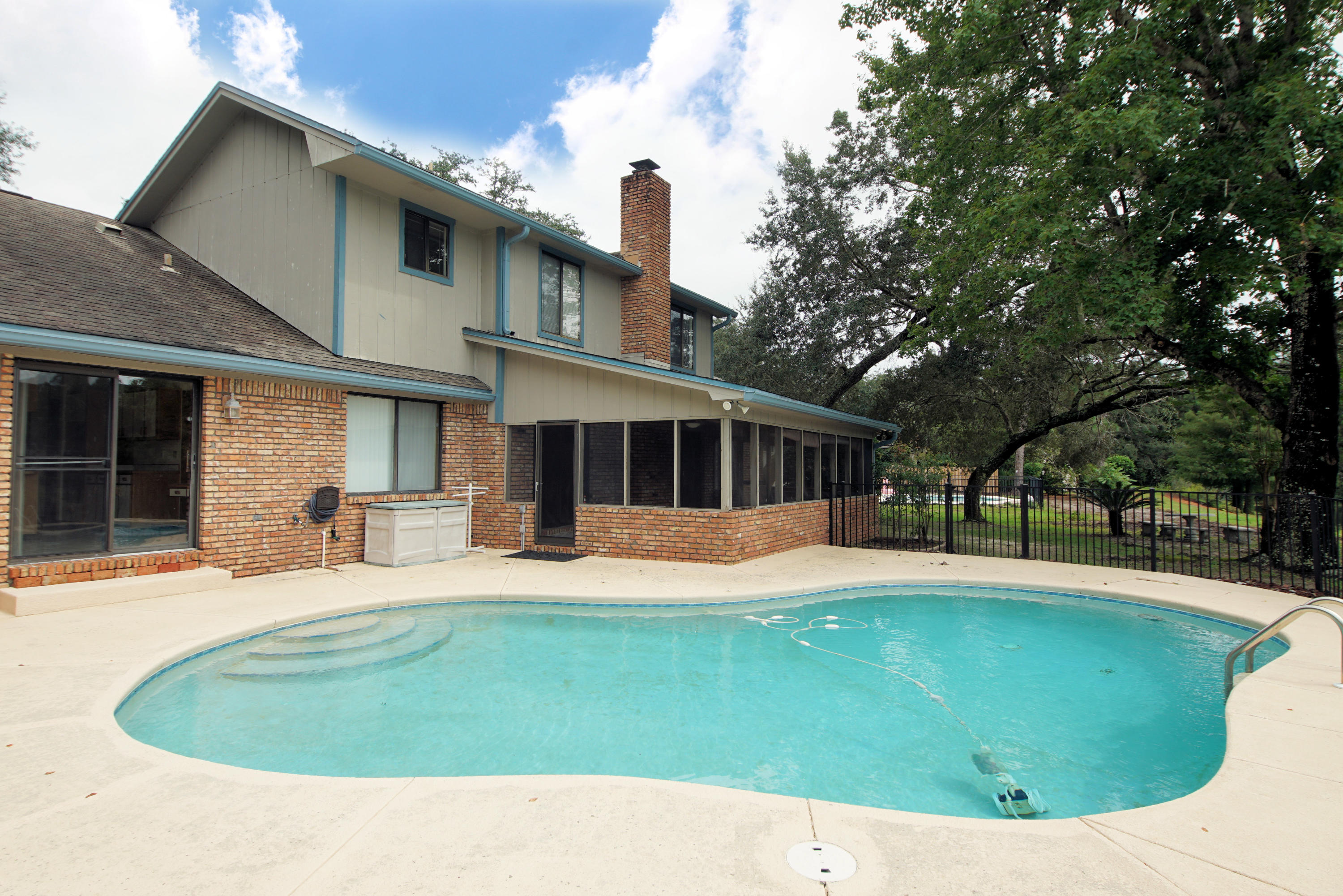 BLUEWATER BAY - Residential Lease