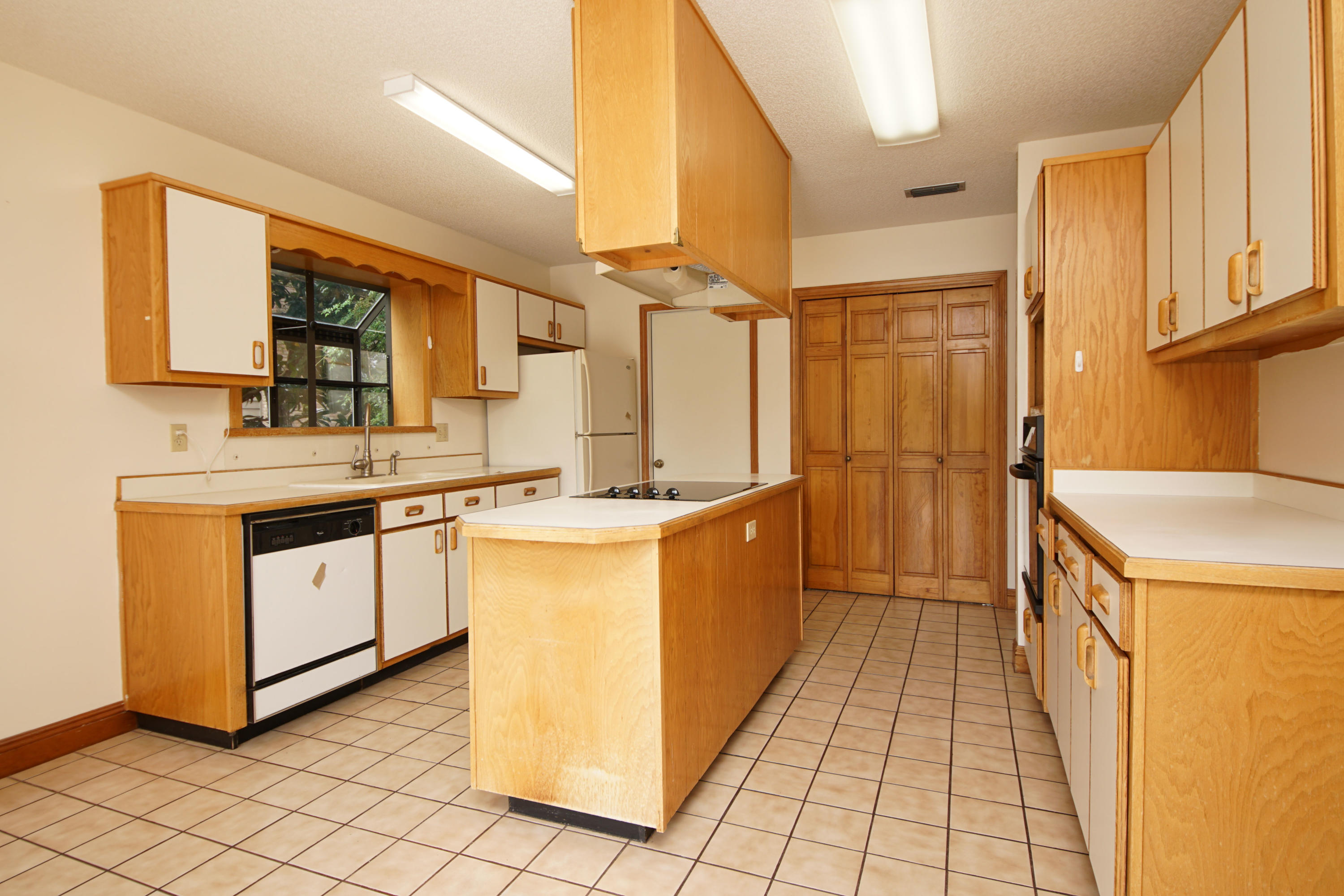 BLUEWATER BAY - Residential Lease