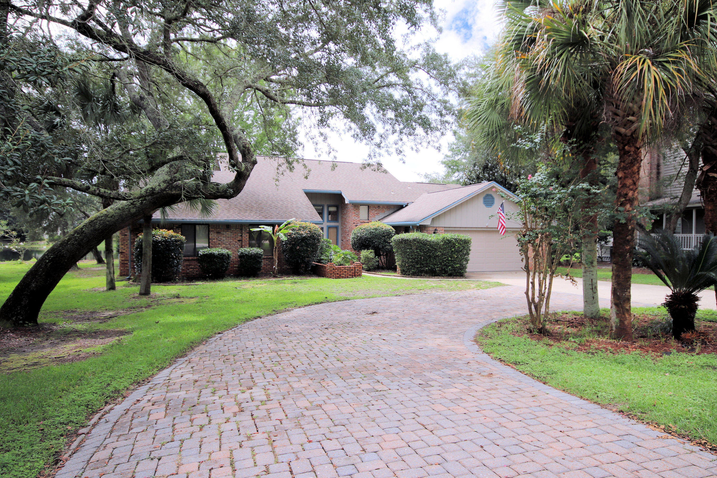 BLUEWATER BAY - Residential Lease